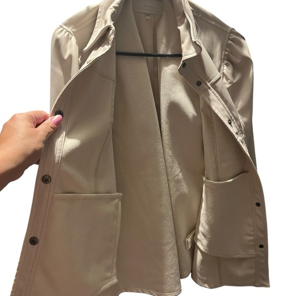 BLANK NYC Bone Puff Sleeve Faux Leather Jacket size medium - Picture 8 of 10